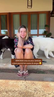 Julia Foti feet photo 7