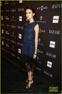 Julia Goldani Telles feet photo 17