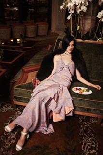 Julia Goldani Telles feet photo 6