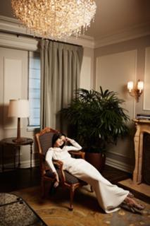 Julia Goldani Telles feet photo 4