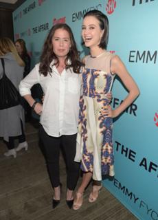 Julia Goldani Telles feet photo 16