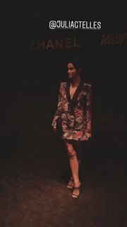 Julia Goldani Telles feet photo 20