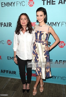 Julia Goldani Telles feet photo 1