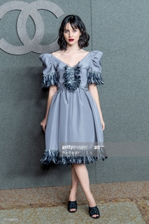 Julia Goldani Telles feet photo 5