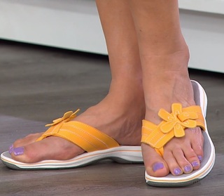 Julia Harris feet photo 18