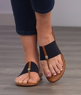 Julia Harris feet photo 4