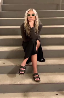 Julia Hart feet photo 15