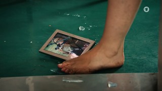 Julia Hartmann feet photo 4