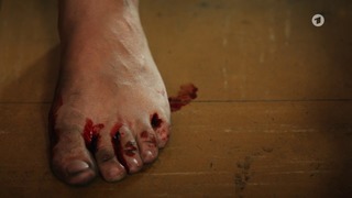 Julia Hartmann feet photo 2