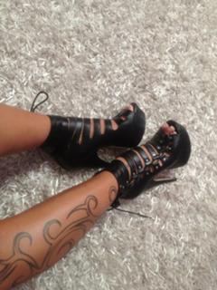 Julia-Jasmin Rühle feet photo 7