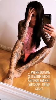 Julia-Jasmin Rühle feet photo 10