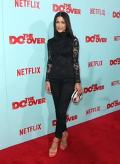 Julia Jones feet photo thumbnail