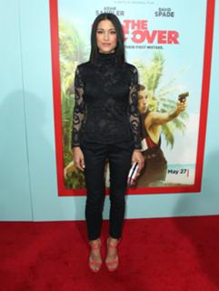 Julia Jones feet photo thumbnail