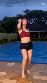 Julia K Barni feet photo 7