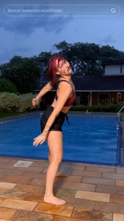 Julia K Barni feet photo 14