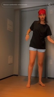 Julia K Barni feet photo 3