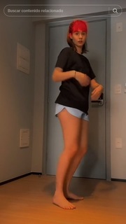 Julia K Barni feet photo 1