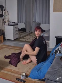 Julia K Barni feet photo 10