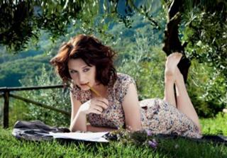 Julia Kaminska feet photo 2