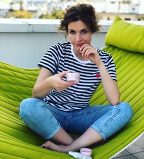 Julia Kaminska feet photo 2