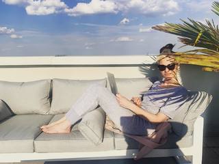 Julia Kaminska feet photo 1