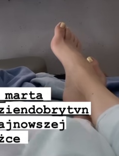 Julia Kaminska feet photo 9