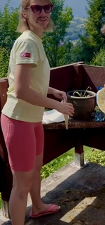 Julia Kaminska feet photo 3