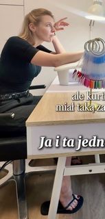 Julia Kaminska feet photo 1