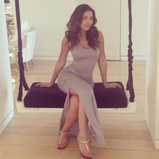 Julia Kelly feet photo thumbnail