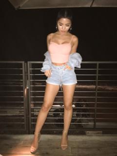 Julia Kelly feet photo thumbnail