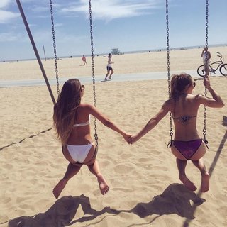 Julia Kelly feet photo thumbnail