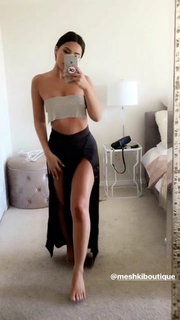 Julia Kelly feet photo thumbnail