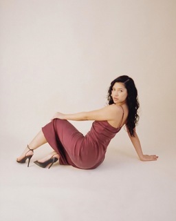 Julia Kelly feet photo thumbnail