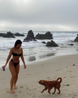Julia Kelly feet photo thumbnail