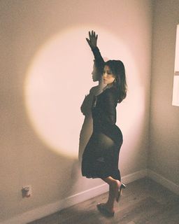 Julia Kelly feet photo thumbnail