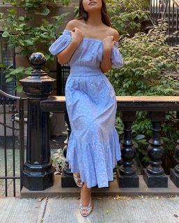 Julia Kelly feet photo thumbnail