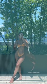 Julia Kelly feet photo thumbnail