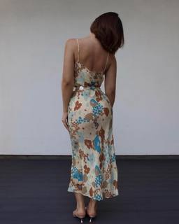 Julia Kelly feet photo thumbnail