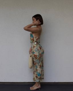 Julia Kelly feet photo thumbnail