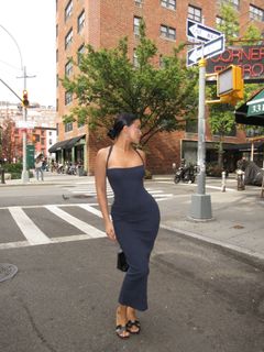 Julia Kelly feet photo thumbnail