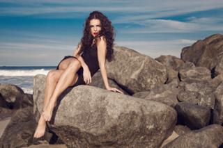 Julia Konrad feet photo 7