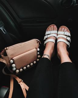Julia Konrad feet photo 9