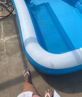 Julia Konrad feet photo 8