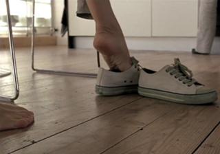 Julia Koschitz feet photo 2