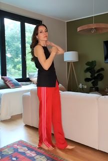 Julia Krüger feet photo 9