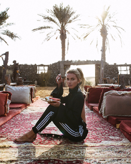 Julia Kuczynska feet photo 20