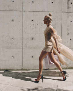 Julia Kuczynska feet photo 12