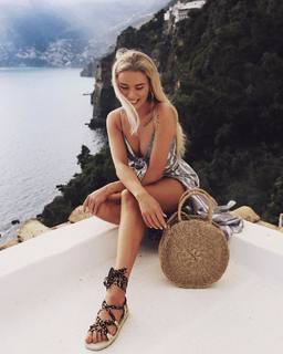 Julia Kuczynska feet photo 12