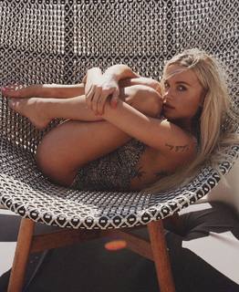 Julia Kuczynska feet photo 9