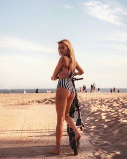 Julia Kuczynska feet photo 10